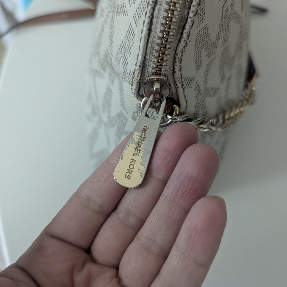 Michael Kors Crossbody Bag - Picture 10 of 16